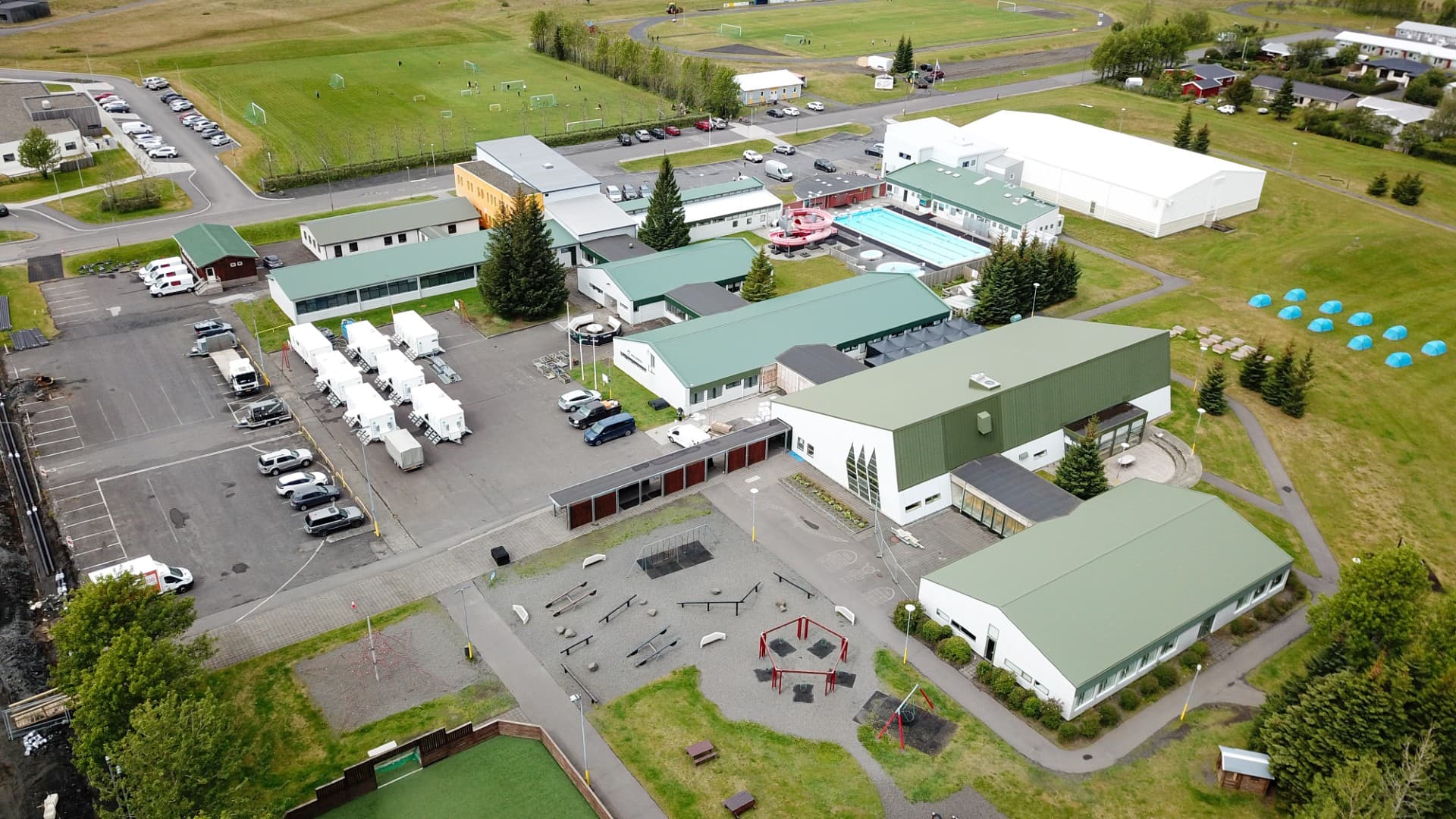 Stutt í alla þjónustu